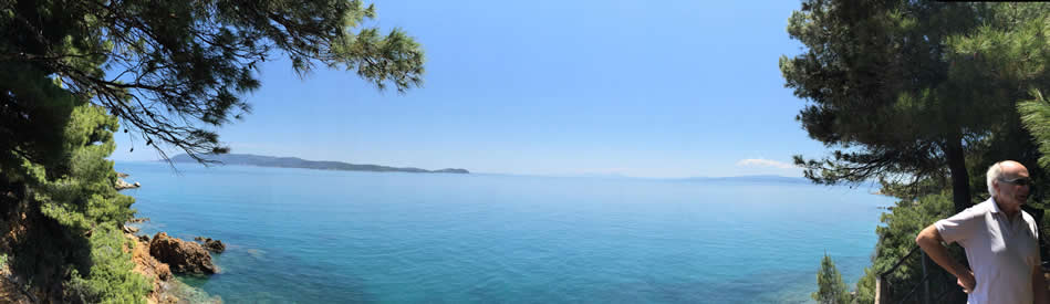 KATIGIORGIS, looking to the island of SKIATOS, on the right the island of EVIA ( EUBOEA )